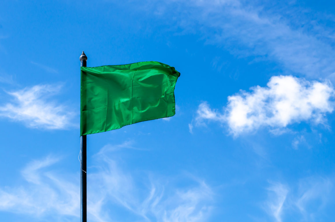 The 7 Green Flags That Someone Is An Absolute Catch The Blog POF Com   GettyImages 1144040367 1160x768 